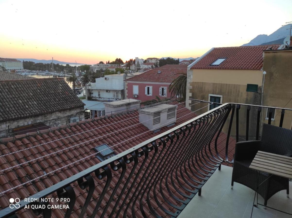 Sumic Harbour View Apartment Makarska