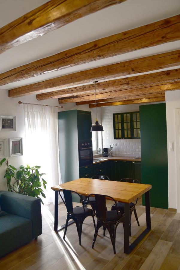 Sumic Harbour View Apartment Makarska