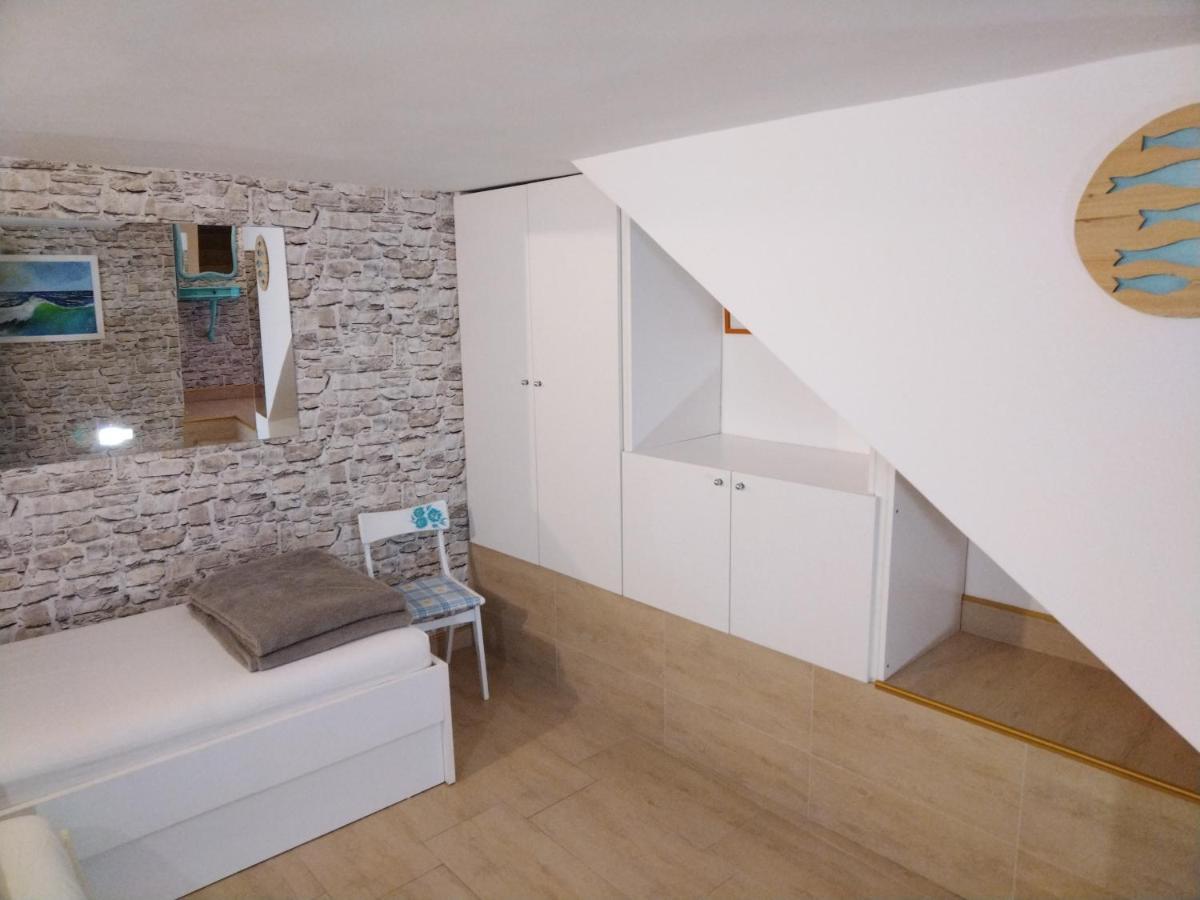 Sumic Harbour View Apartment *