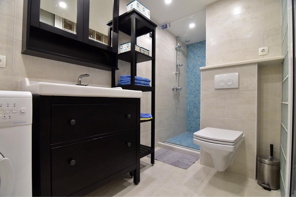 Sumic Harbour View Apartment